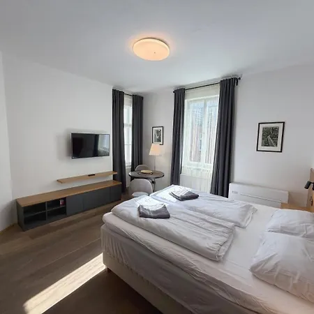 Apartment Quiet Cozy In Center Prague