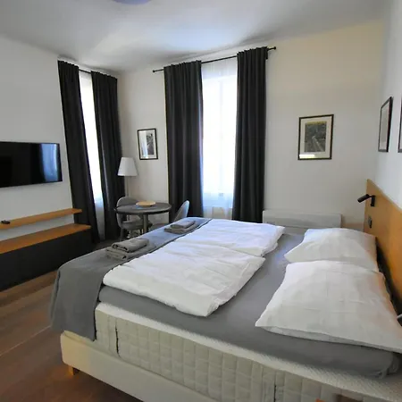 Apartment Quiet Cozy In Center *